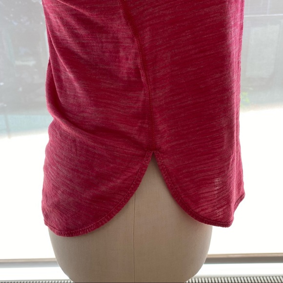 Lululemon bright pink tank top - Picture 5 of 8